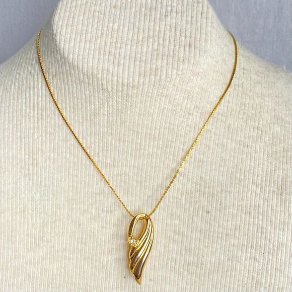 Gold Tone Pendant Brooch Scatter Pin Wing Shape Solitary Tiny Clear Stone - Picture 2 of 7